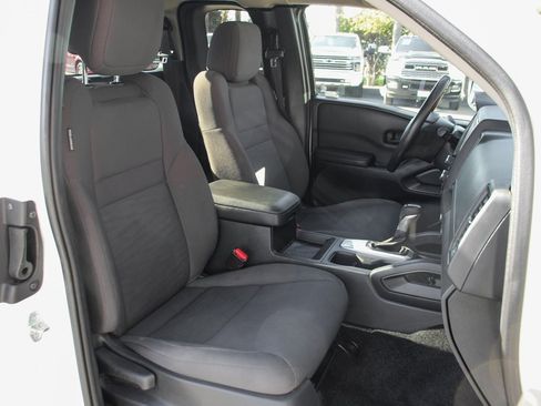 Used 2022 Nissan Frontier S image 33