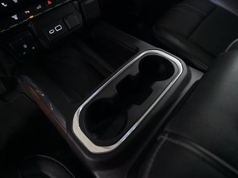 Certified 2022 Chevrolet Silverado 2500 High Country w/ Z71 Off-Road Package image 16