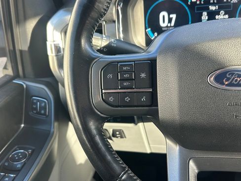 Used 2022 Ford F150 Lariat w/ Trailer Tow Package image 37