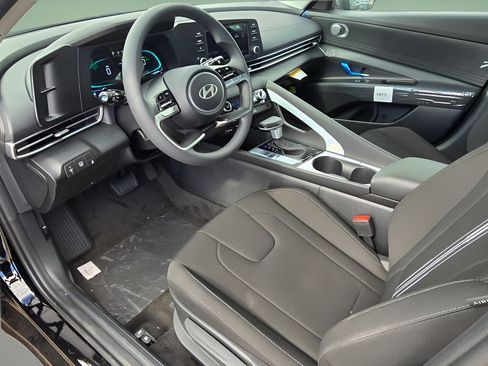 New 2025 Hyundai Elantra Blue image 23