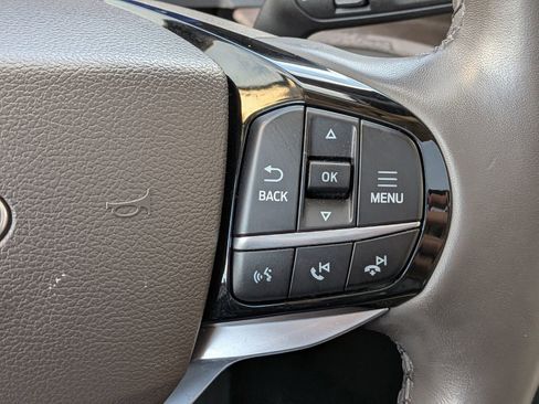 Certified 2023 Ford Explorer Platinum w/ Technology Package image 32