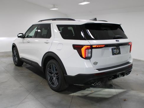 New 2026 Ford Explorer ST w/ Sun And Sound Package image 6