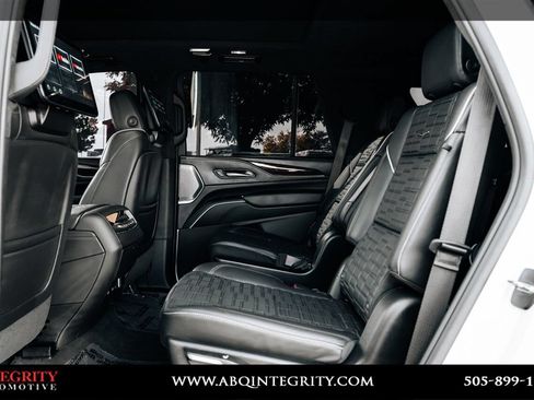 Used 2024 Cadillac Escalade Sport Platinum AWD/4WD image 45