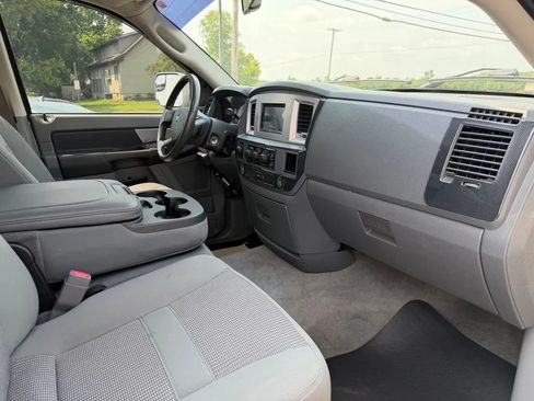 Used 2009 Dodge Ram 2500 Truck SLT w/ Popular Equipment Group AWD/4WD image 8