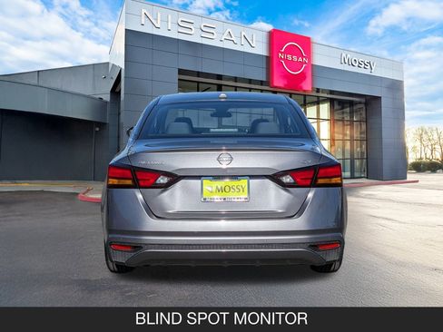 Certified 2023 Nissan Altima 2.5 SV image 9