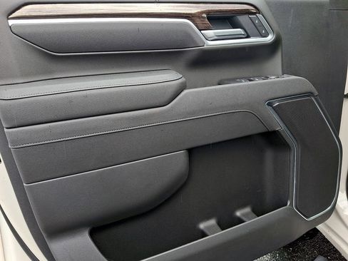New 2026 GMC Sierra 2500 SLE w/ SLE Value Package; AWD/4WD image 8