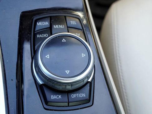 Used 2014 BMW 528i xDrive Sedan image 25