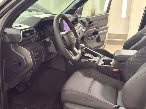 New 2026 Toyota Tacoma SR5 image 12