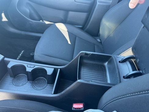 Used 2025 Hyundai Kona SEL image 24