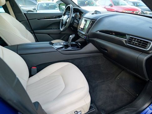 Used 2022 Maserati Levante GT image 33