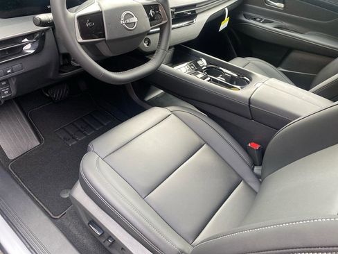 Used 2025 Nissan Murano SV image 22