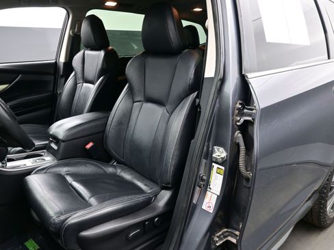 Used 2019 Subaru Ascent Limited w/ Popular Package #3 image 12