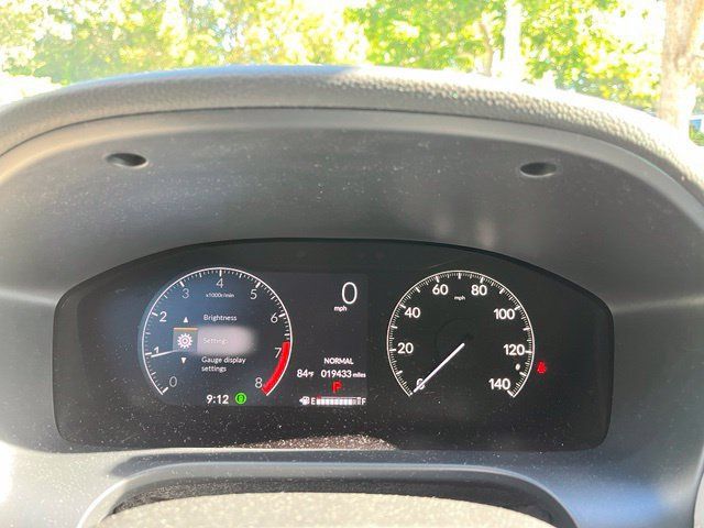 Used 2024 Honda HR-V LX image 11