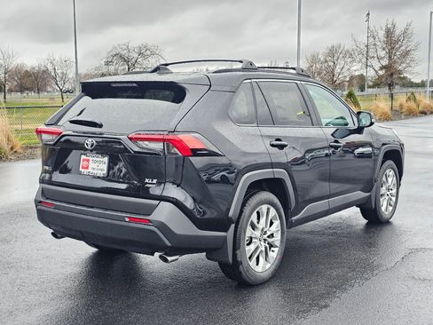 New 2025 Toyota RAV4 XLE Premium w/ Weather Package AWD/4WD image 5