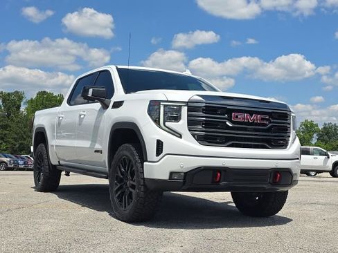 Used 2022 GMC Sierra 1500 AT4 w/ AT4 Premium Package AWD/4WD image 7
