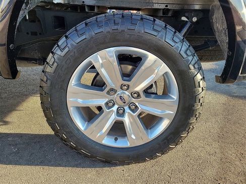 Used 2019 Ford F150 Platinum image 10