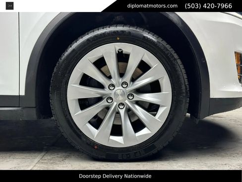 Used 2019 Tesla Model X Long Range image 37