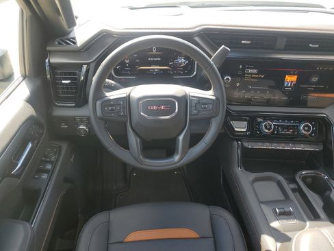 Used 2026 GMC Sierra 2500 AT4 w/ AT4 Premium Plus Package AWD/4WD image 18