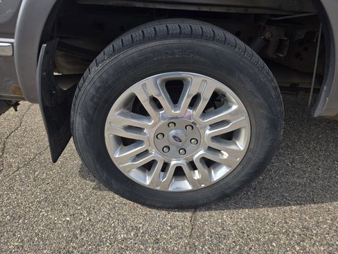 Used 2014 Ford F150 Platinum image 14