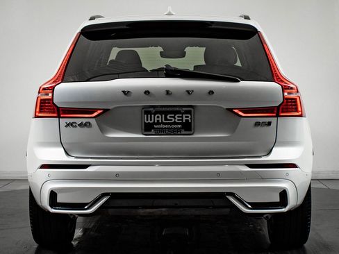 Used 2025 Volvo XC60 B5 Ultra w/ Protection Package Premier image 7