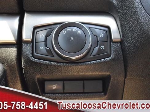 Used 2018 Ford Explorer XLT w/ Equipment Group 202A FWD image 43