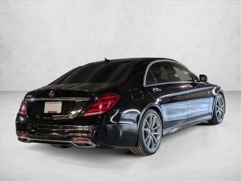 Used 2020 Mercedes-Benz S 560 Sedan w/ AMG Line Exterior image 5