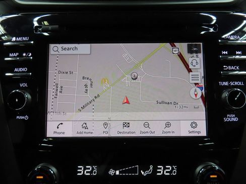 Used 2024 Nissan Murano Platinum AWD/4WD image 14