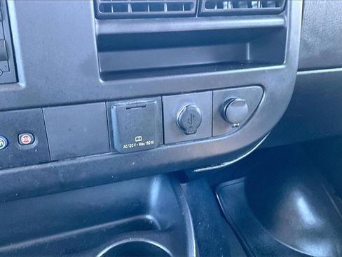 Used 2020 Chevrolet Express 3500 LS image 24