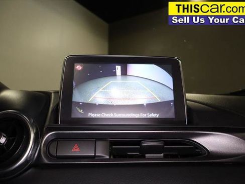 Used 2018 FIAT 124 Spider Abarth image 23