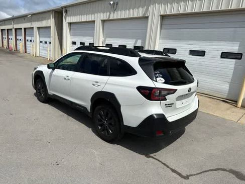 Used 2023 Subaru Outback Onyx Edition AWD/4WD image 18