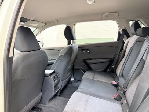 Used 2023 Nissan Rogue SV AWD/4WD image 20
