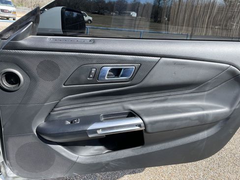 Used 2024 Ford Mustang GT Premium image 38