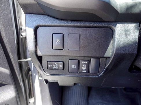 Used 2021 Toyota Tacoma TRD Sport w/ TRD Premium Sport Package AWD/4WD image 16