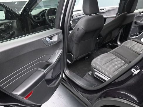 Used 2023 Ford Escape Active w/ Tech Pack #2 AWD/4WD image 16