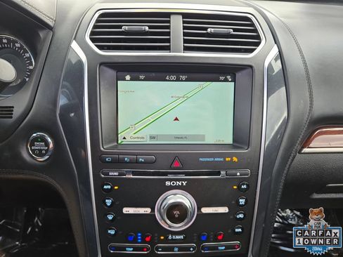 Used 2018 Ford Explorer Platinum AWD/4WD image 34