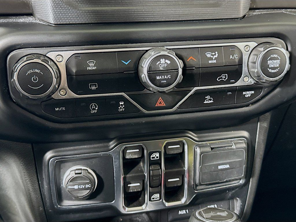 Used 2022 Jeep Wrangler Unlimited Sport AWD/4WD image 14