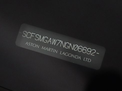 Used 2022 Aston Martin V8 Vantage Coupe RWD image 31