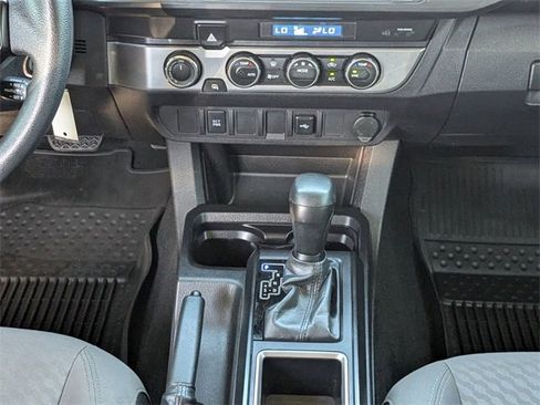 Used 2022 Toyota Tacoma SR image 6
