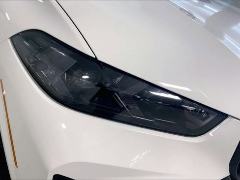 New 2026 BMW X5 M60i image 13