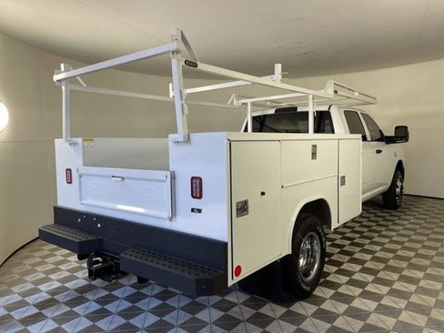 New 2024 RAM 3500 Tradesman w/ Chrome Appearance Group image 6