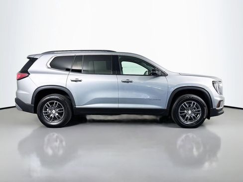 Used 2026 GMC Acadia Elevation image 8