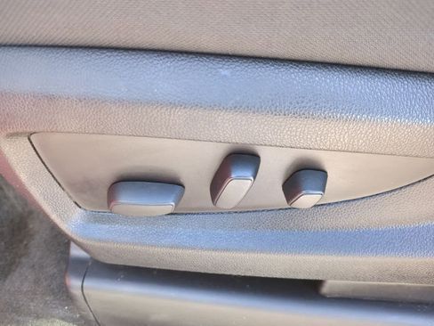 Used 2014 GMC Sierra 1500 SLE image 17