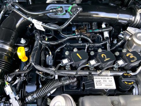 Used 2021 Ford EcoSport S image 31