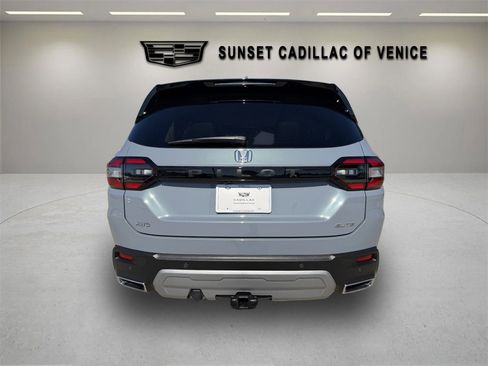 Used 2024 Honda Pilot Elite image 4