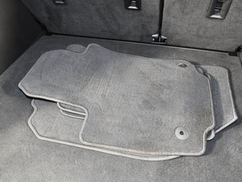 Used 2021 Chevrolet Equinox LT AWD/4WD image 51