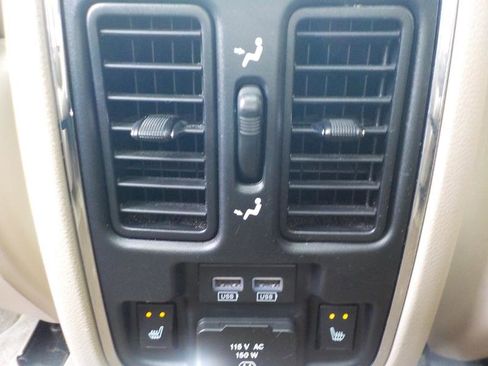 Used 2015 Jeep Grand Cherokee Overland w/ Trailer Tow Group IV image 29