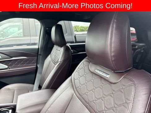 Used 2025 Ford Explorer Platinum w/ LUX Leather Package AWD/4WD image 14