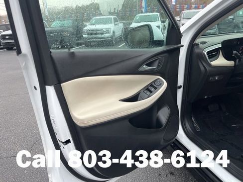 Used 2024 Buick Encore GX Sport Touring image 5