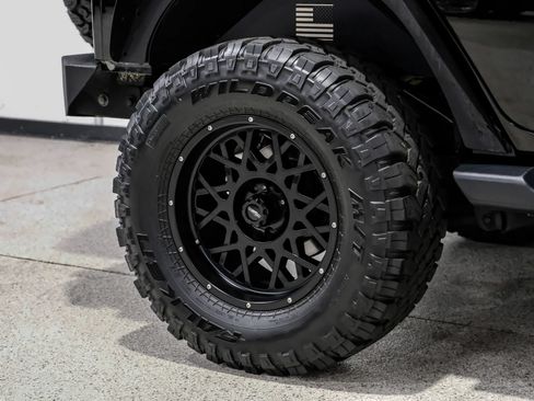 Used 2016 Jeep Wrangler Unlimited Sahara AWD/4WD image 53