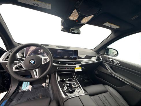 New 2026 BMW X7 M60i w/ Executive Package image 28
